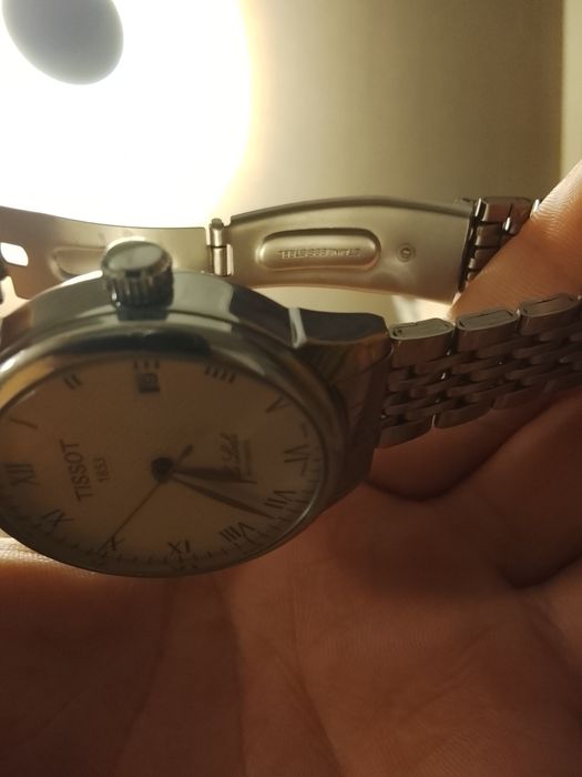 Часы TISSOT продам срочно