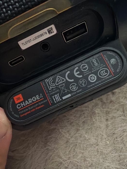 JBL CHARGE 4 Колонка
