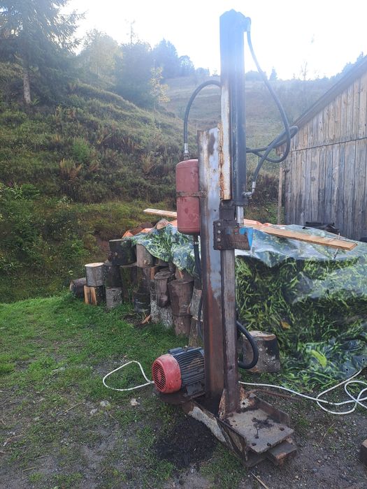 Vând despicator lemn 25T