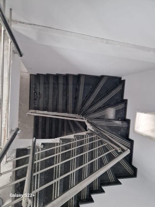 Casa noua de vanzare