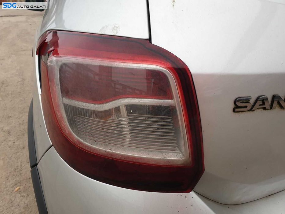 Soclu Suport Bec Becuri de la Stop Lampa Tripla Stanga Dacia Sandero 2 2012 - 2016