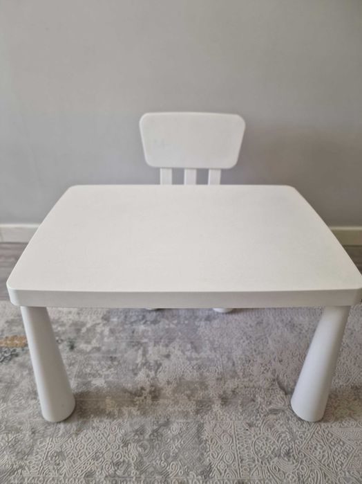 Детский стол и стул Икеа