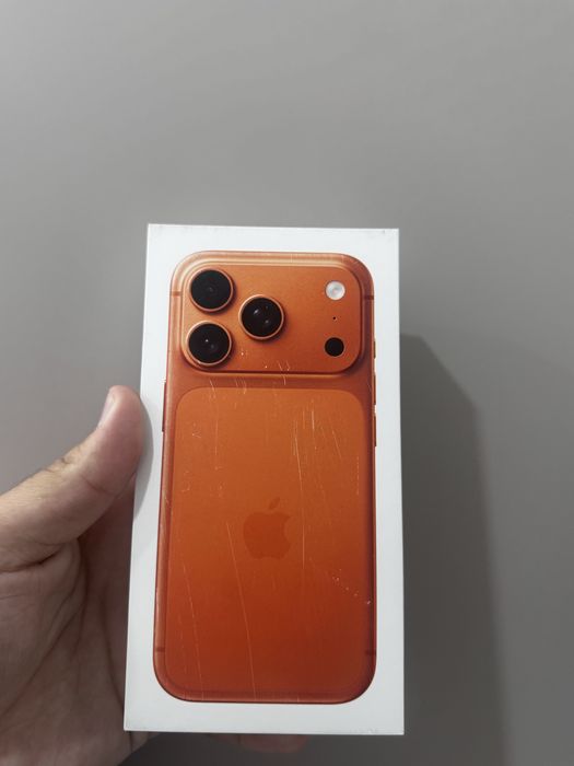 IPhone 17pro новый без царапин батарея 100%