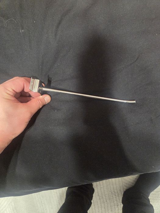 Крючок для экономпанели