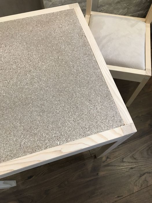 Нови! Детска маса с едно столче