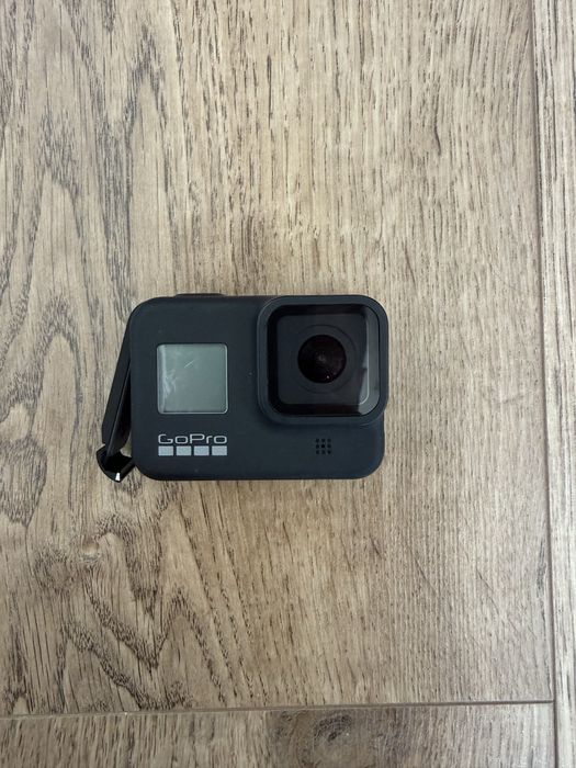 GoPro Hero 8 black plus accesorii