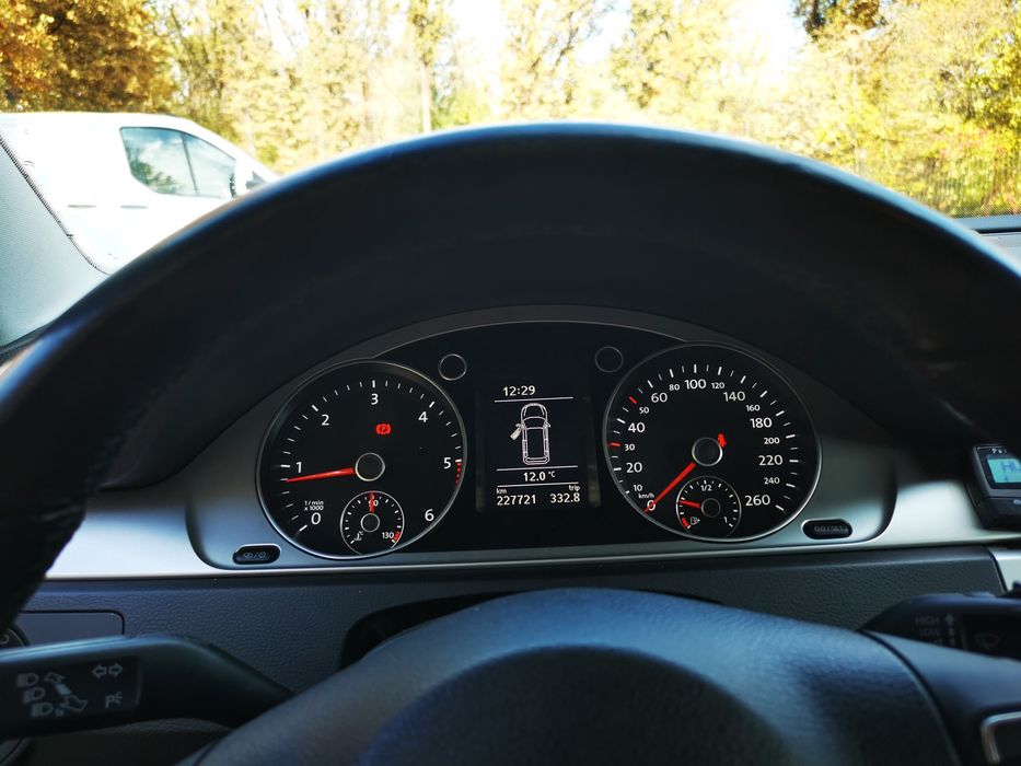 Vând vw passat 1.6 tdi an 2012
