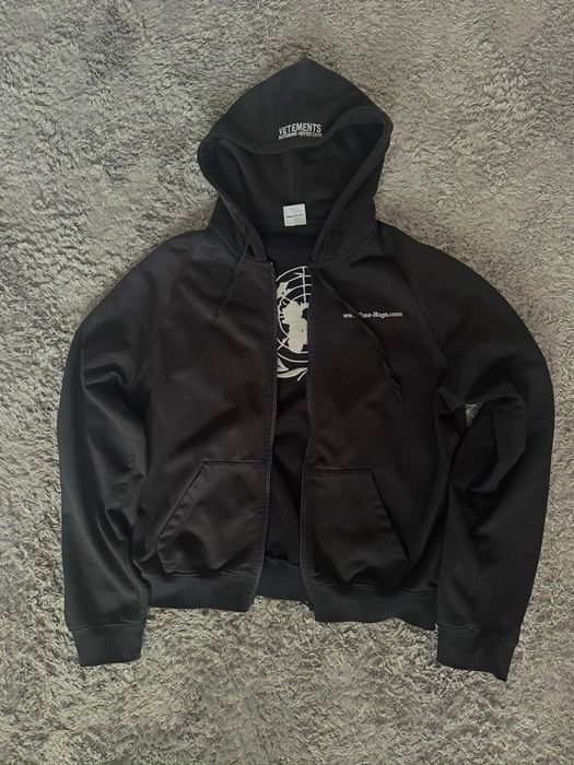 Кофта vetements 26 000 тг