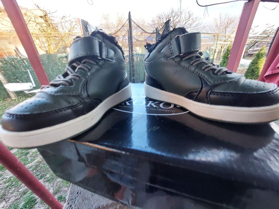 Кецове и маратонки за момче