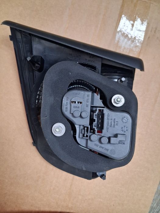 Стопове hella за  Vw Голф 6 с фабрично червени мигачи!