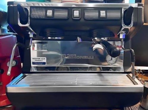 Профессиональная Кофемашина Nuova Simonelli