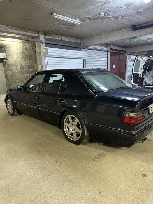 Mercedes E 500 W124