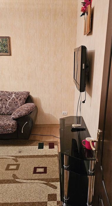 Аренда 2 хонали уй Массив Ялангач , Автосалон