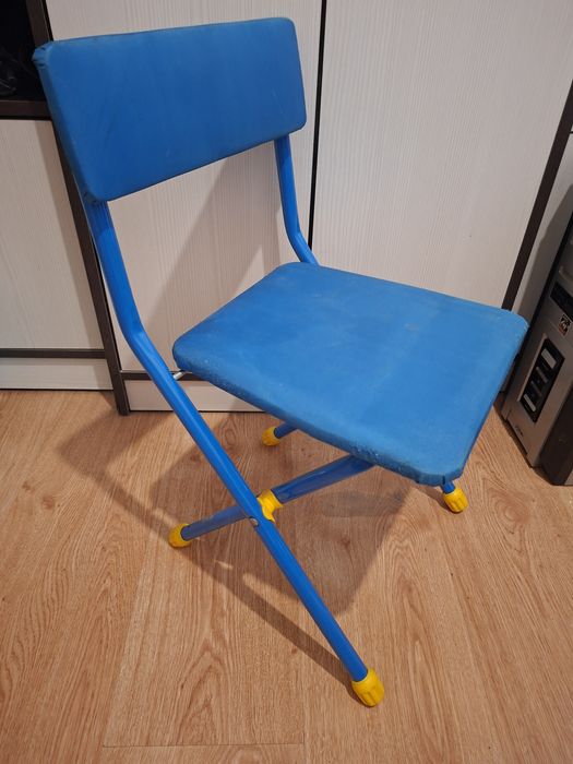 Детский стульчик.складной