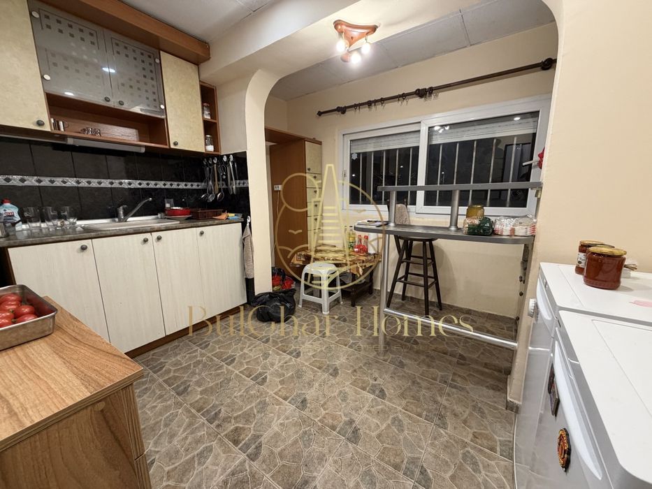 Продава се Двустаен апартамент в Варна, Възраждане 3 - 60 кв.м за 969 €/кв.м - Снимка #3