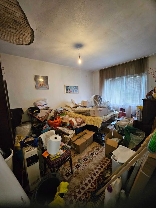 Етаж от къща с двор на Бул.България, Асеновград
