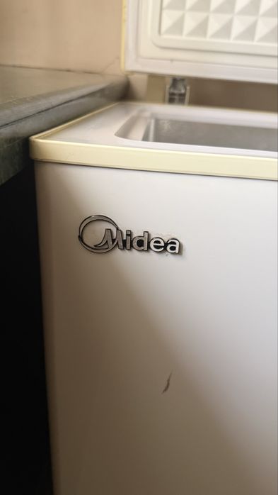 Морозильный ларь Midea — в отличном состоянии