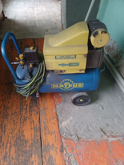 Продам Компресор