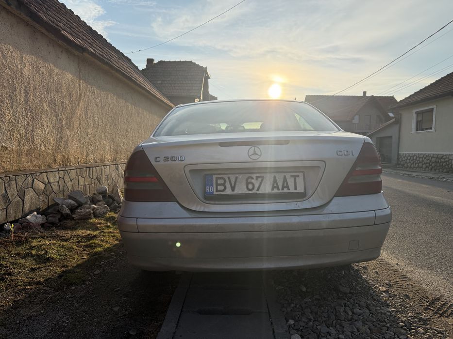 Mercedes Benz C200