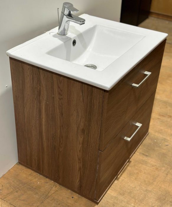 Mobilier de baie cu lavoar si baterie; Dulap chiuveta suspendat