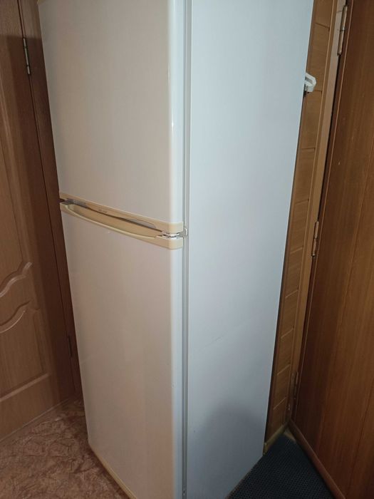 Продам холодильник Stinol в рабочем состоянии