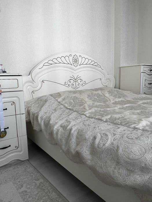 Продам кровать двухспальный
