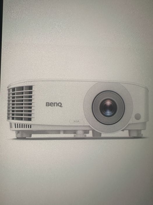 Проектор бренда BENQ