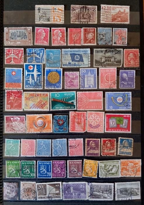 Продам альбом с марками