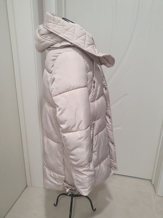 Зимно дамско яке 36/38 цвят нюд