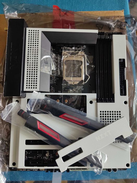 Placa de baza NZXT N7 Z490 socket 1200 Intel Gen 10 si 11 - testata
