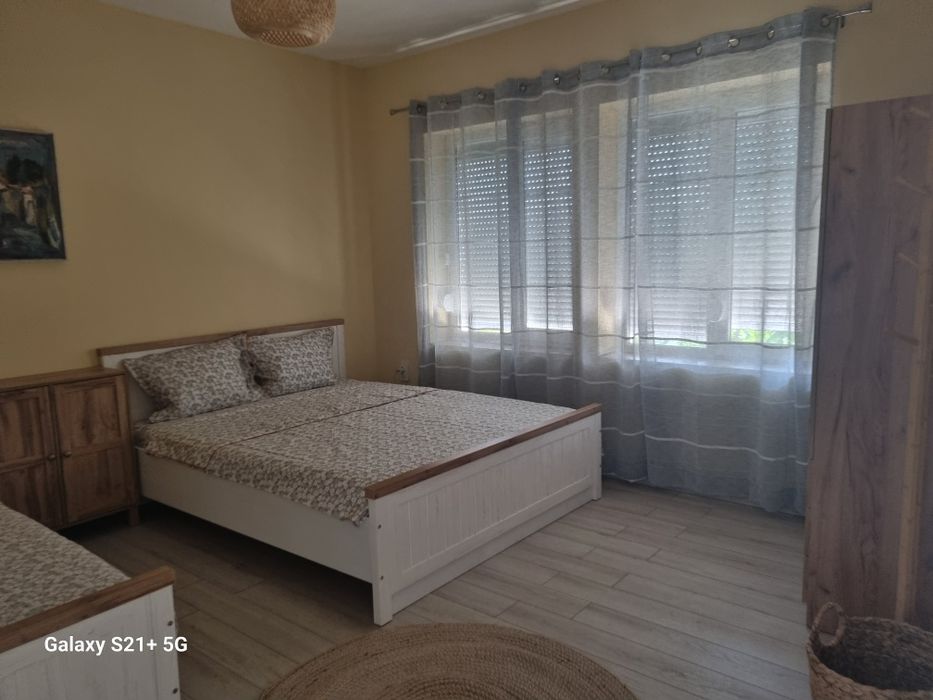 Дава се под наем Къща в с. Лешниково, Област Хасково - 140 кв.м за 550 € - Снимка #3