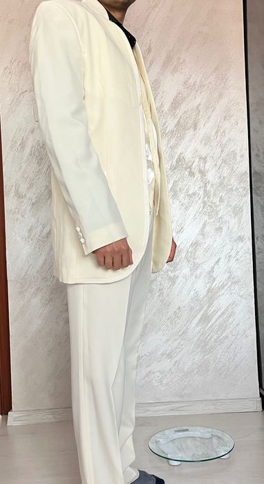 Мъжки костюм подарък риза вратовръзка и елече