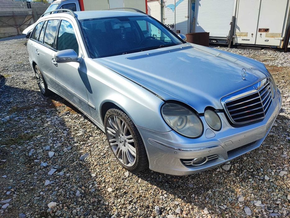Мерцедес W211 E 320 CDI 224 коня На Части