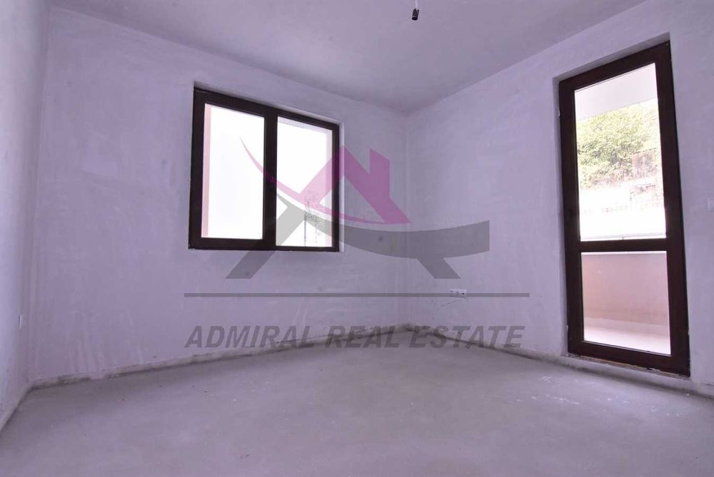 Продава се Тристаен апартамент в Варна, Виница - 127 кв.м за 1339 €/кв.м - Снимка #4