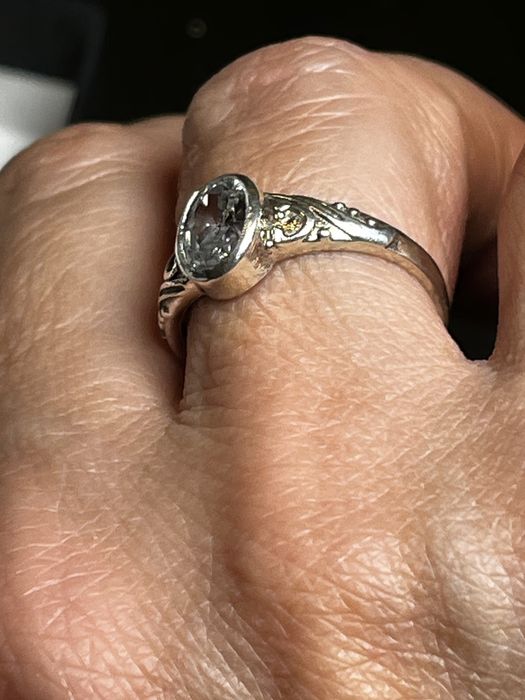 Пръстен от сребро 925 със светло син топаз