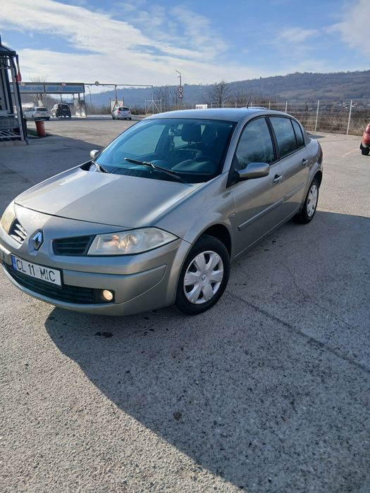 Vând Renault megan 2