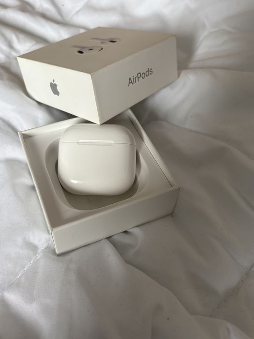 Apple AirPods 4 originale, garanție activă