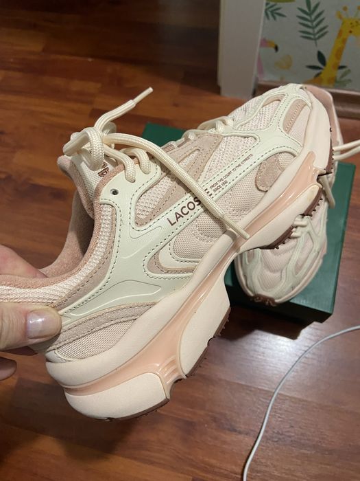 Adidasi femeie, Lacoste, impecabili