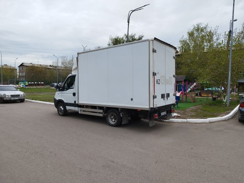 Промтоварный фургон будка