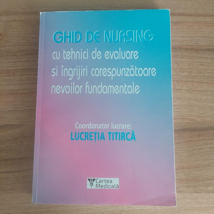Vând cărți pentru postliceală noi,anul 1