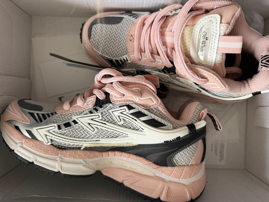 Off-white be right back