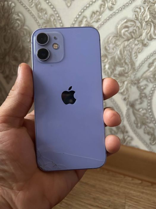 Iphone 12 mini sotiladi