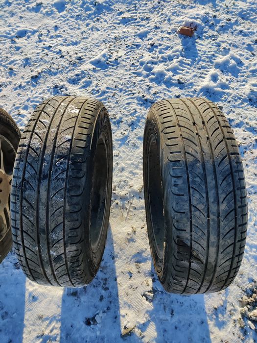 Продам летный резины с титановый диском