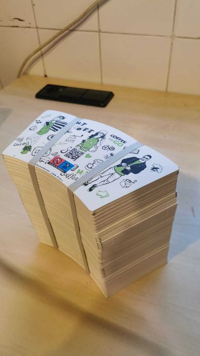 Linie completă: 2 Mașini pahare + Mașină de ambalat automată (2018)