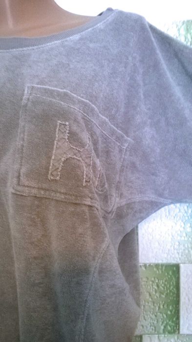 Bluza gri deschis larga cu maneci 3/4 fluture, buzunar mare pe bust