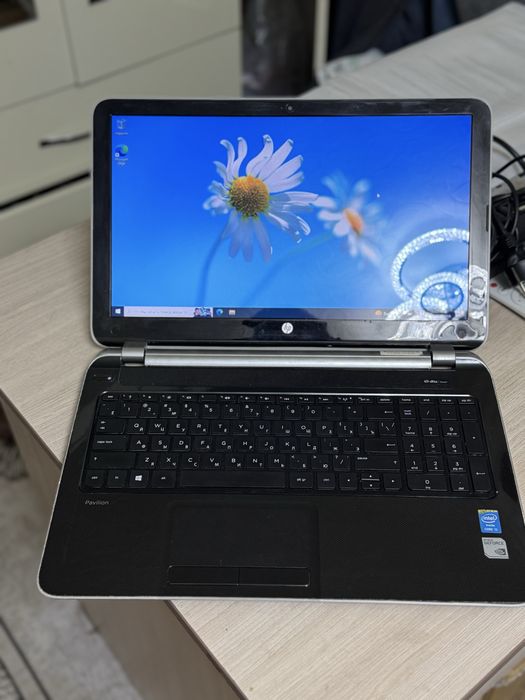 Ноутбук HP Pavilion 15-n060sr