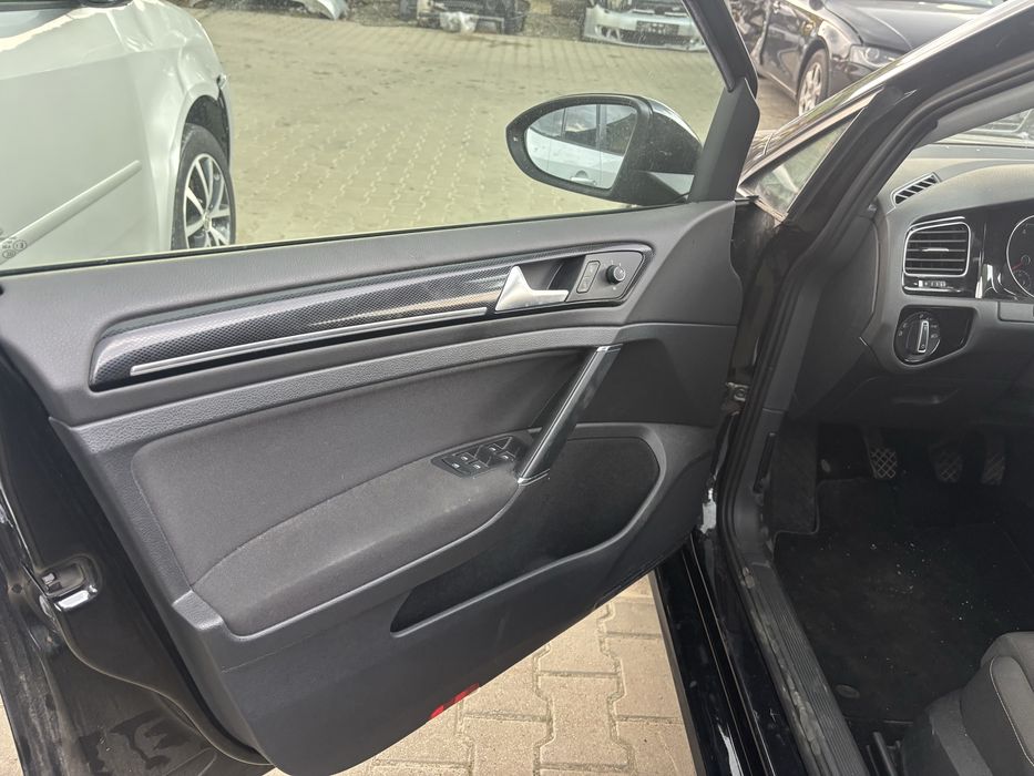 Interior alcantara scaune fata si banchete spate Vw Golf 7 hatchback