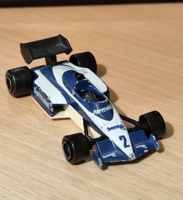 Vând macheta/masinuta  F1 Brabham 1984 Majorette