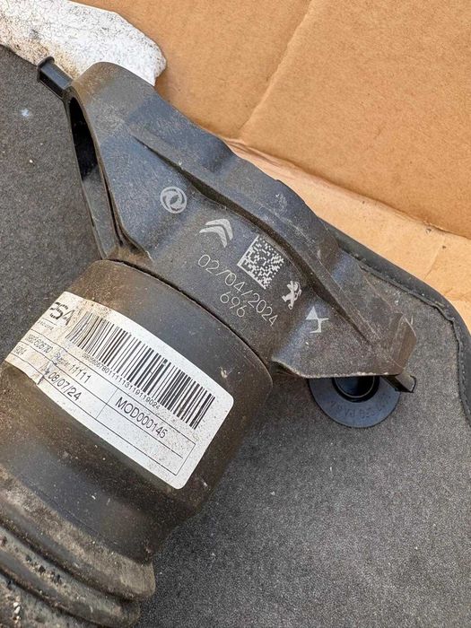 Amortizor spate Peugeot  208  II 2024  9831187480