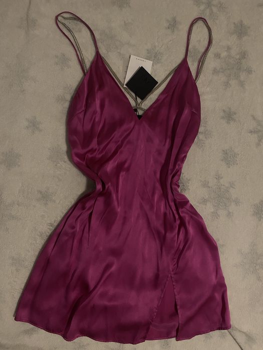 Копринена рокля на ZARA нова с етикет